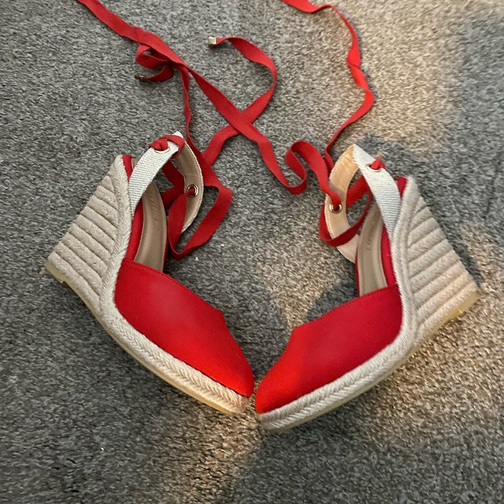 Red/Khaki Wedges👠👡❤️❤️